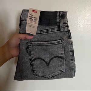 Levi’s 724 High Rise Straight Crop Jeans